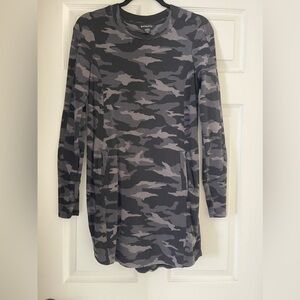 Athleta Black and Grey Camouflage Dress